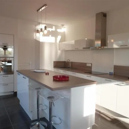 Milady 3 - Biarritz, 3 Bedrooms, 6 Persons *